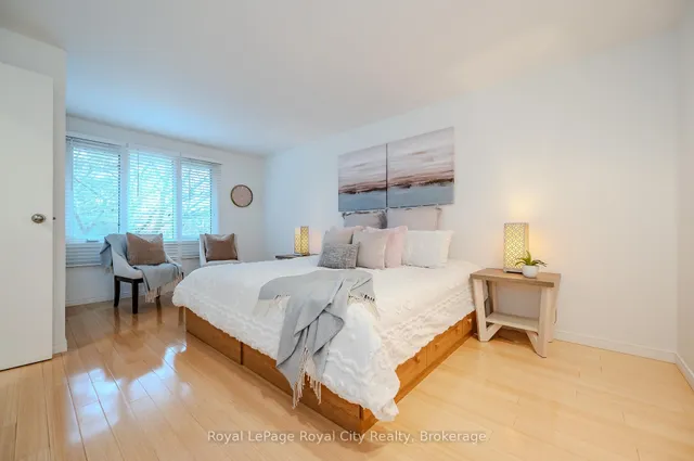 Additional image 22 of 27 Shuh Ave