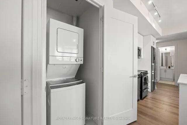 Additional image 20 of 509 Dundas St Unit 512