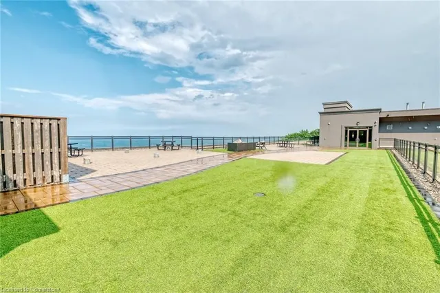 Additional image 28 of 35 Southshore Cres Unit 111