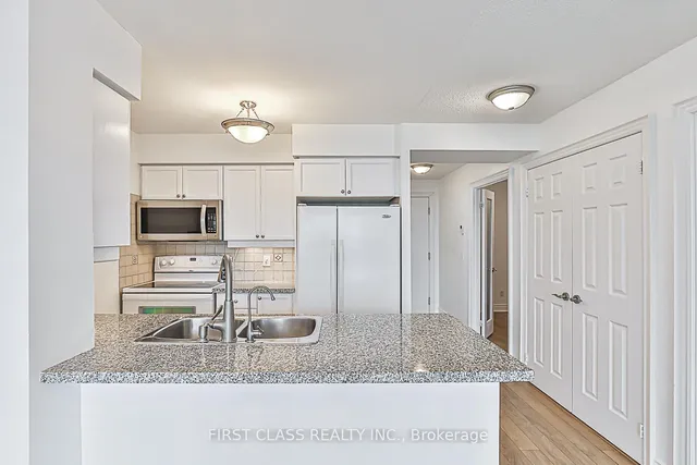 Additional image 11 of 15 Greenview Ave Unit 809