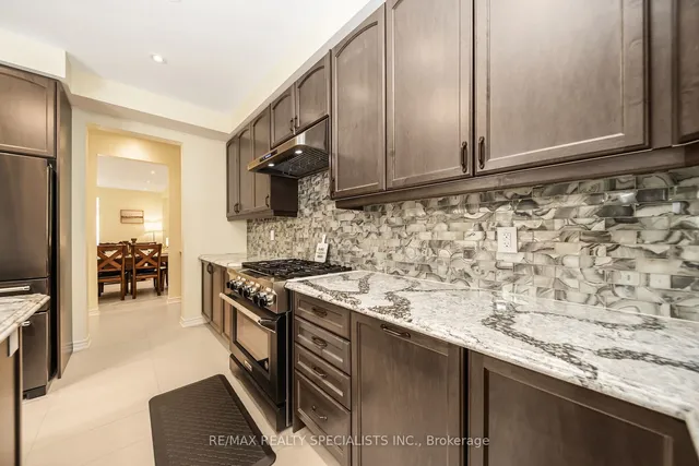 Additional image 15 of 10 Loomis Rd