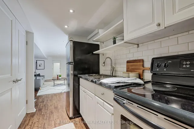 Additional image 33 of 263 Withrow Ave