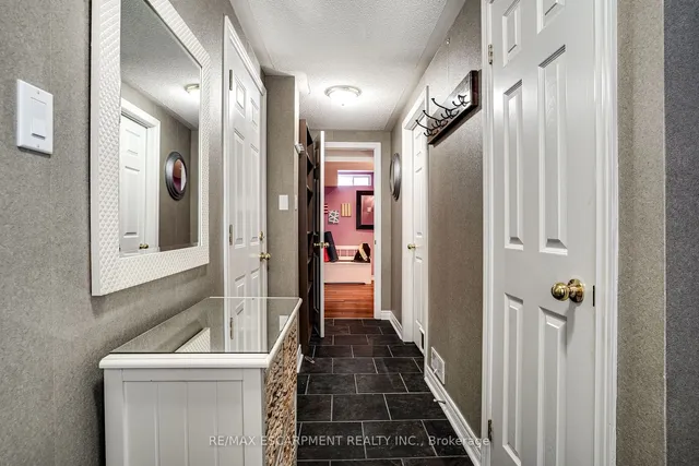 Additional image 40 of 100 Beddoe Dr Unit 27