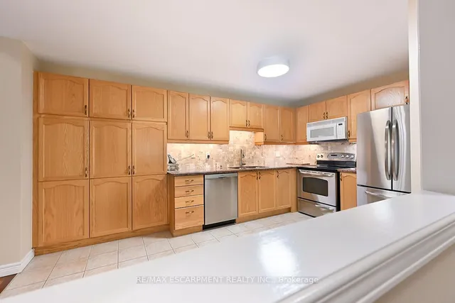 Additional image 7 of 2000 Creekside Dr Unit 501