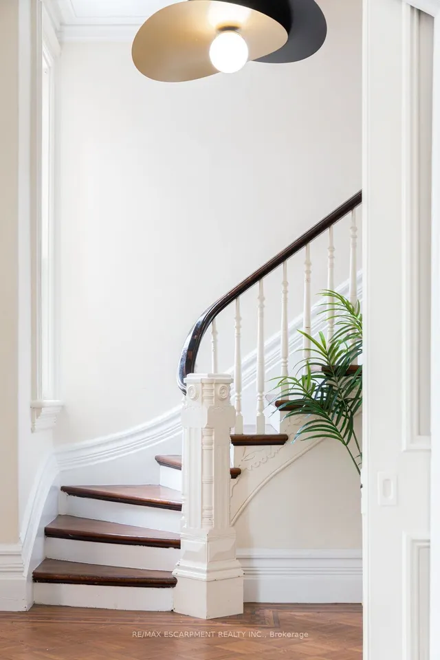 Additional image 9 of 293 Park St