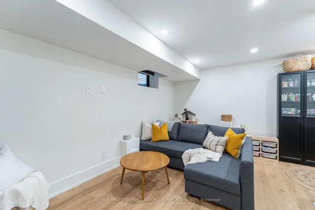 Additional image 28 of 134 Gilmour Ave