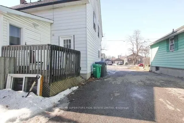 Additional image 4 of 99 Woodward Ave