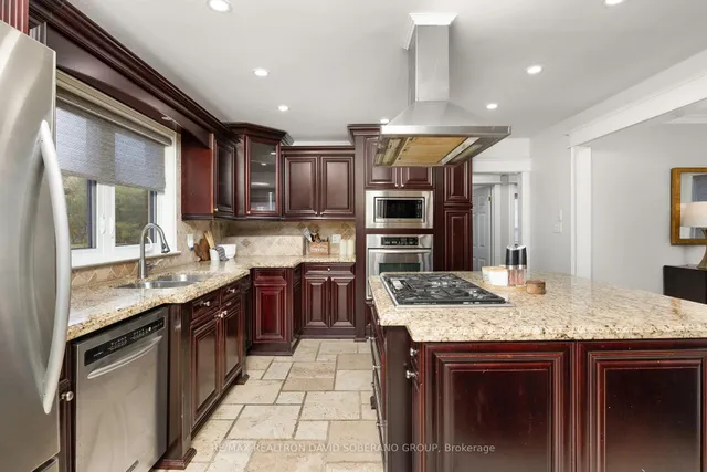 Additional image 9 of 9 Brett Ave