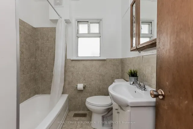 Additional image 22 of 708 West 5th St