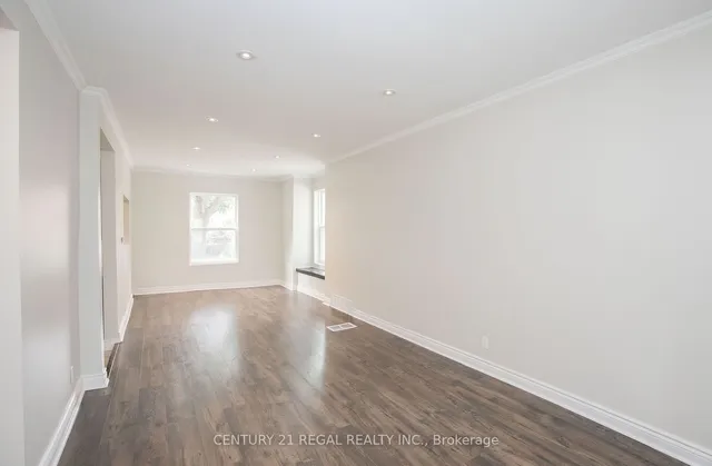 Additional image 12 of 112 Maplewood Ave