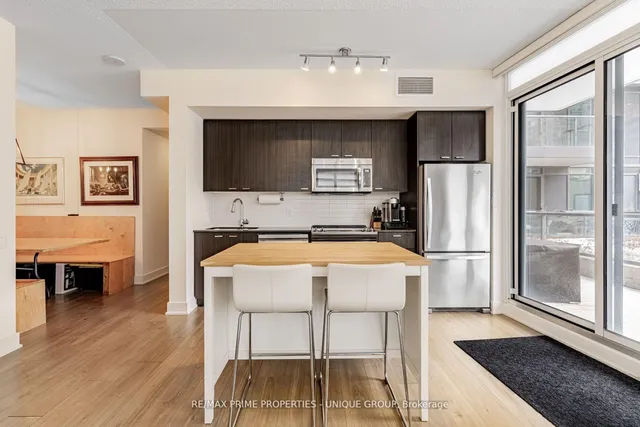 Additional image 10 of 30 Roehampton Ave Unit 308