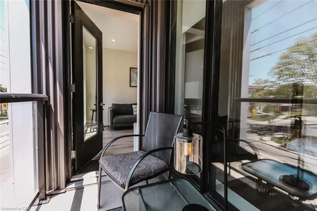 Additional image 16 of 690 KING St Unit 302