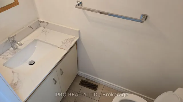 Additional image 4 of 75 Chester Le Blvd Unit 55