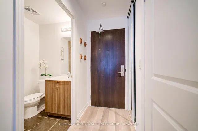 Additional image 40 of 39 Annie Craig Dr Unit 305