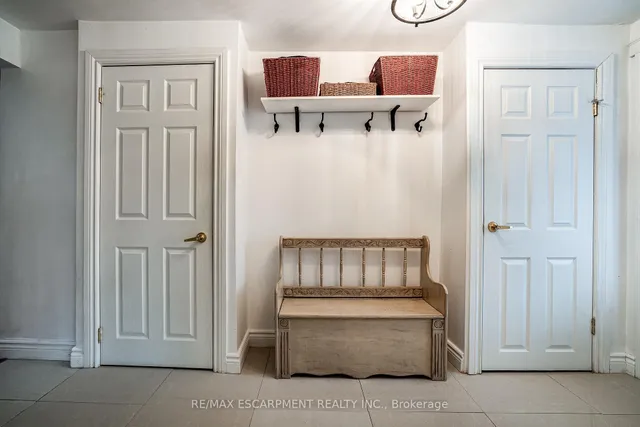 Additional image 2 of 21 Chatham St