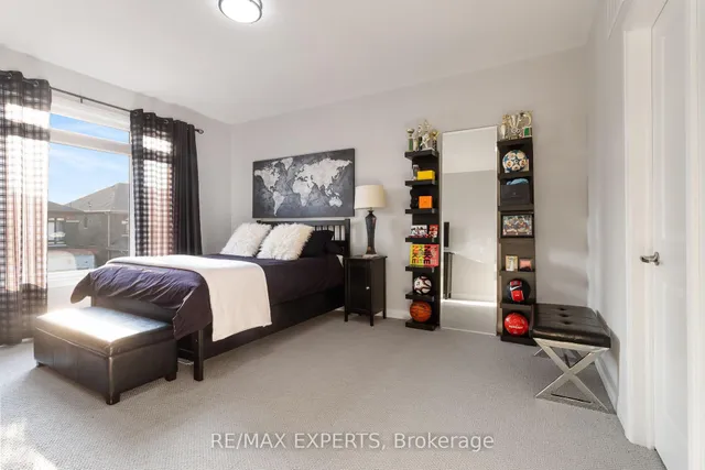 Additional image 30 of 12 Moorcroft Pl