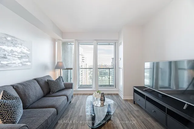 Additional image 12 of 150 East Liberty St Unit 2301