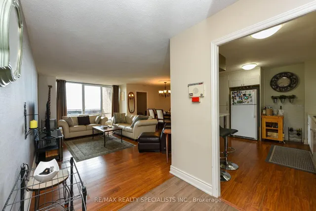 Additional image 17 of 716 The West Mall N/A Unit 2005