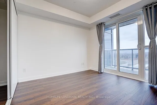 Additional image 19 of 181 Village Green Sq Unit 1511