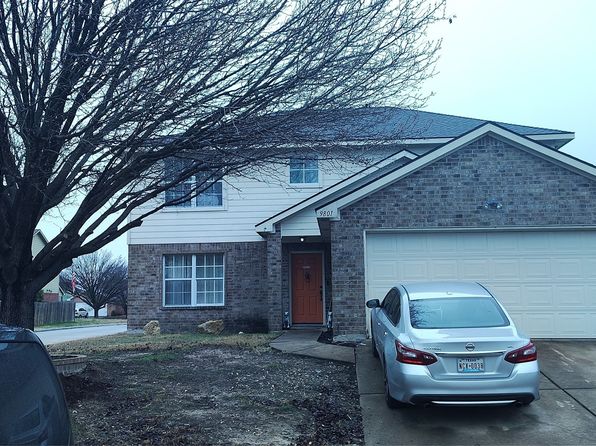 9801 Stoney Bridge Rd, Fort Worth, TX 76108