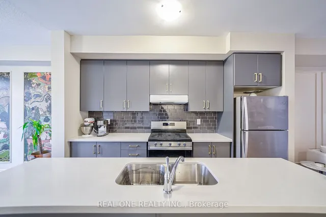 Additional image 8 of 527 Shaver Rd Unit 10