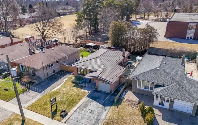 Additional image 27 of 54 Shoreview Dr