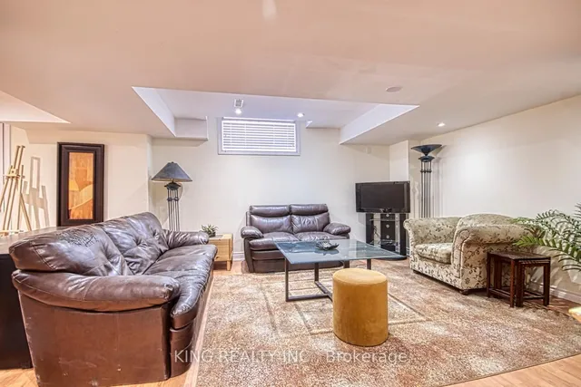 Additional image 33 of 3 Xavier Crt
