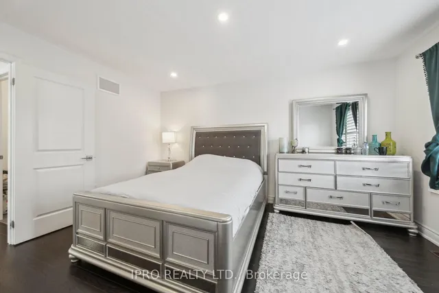 Additional image 23 of 1187 Raspberry Terr