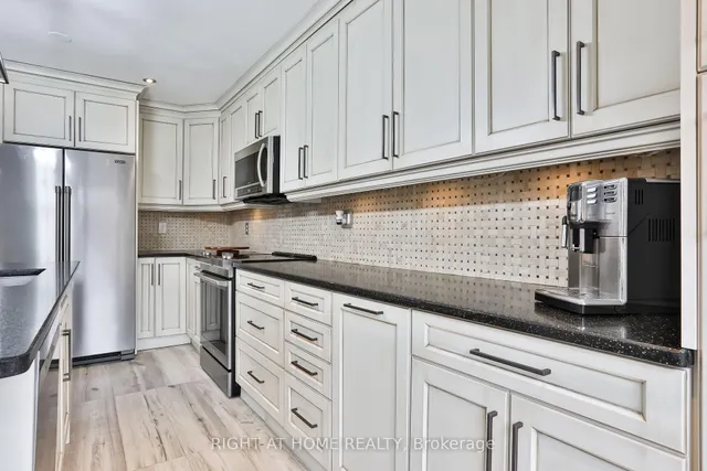 Additional image 14 of 25 Rockford Ru