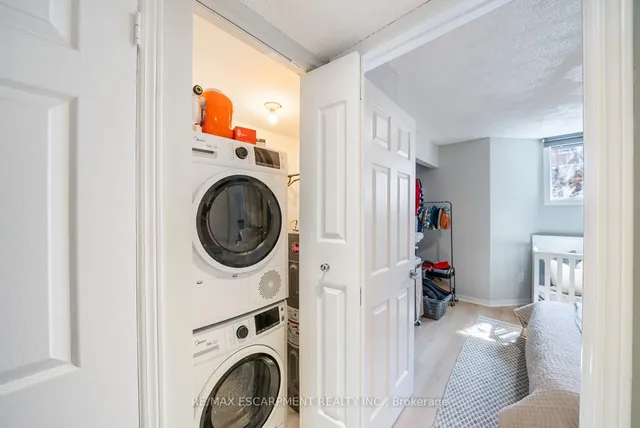 Additional image 14 of 36 Shank St Unit B