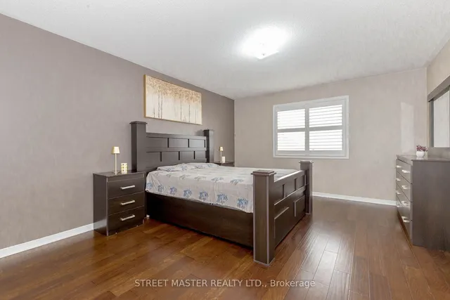 Additional image 27 of 72 Newington Cres