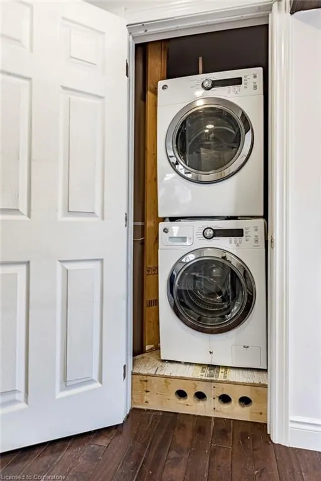 Additional image 28 of 2 Bond St