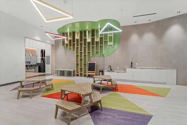 Additional image 22 of 60 George Butchart Dr Unit 704