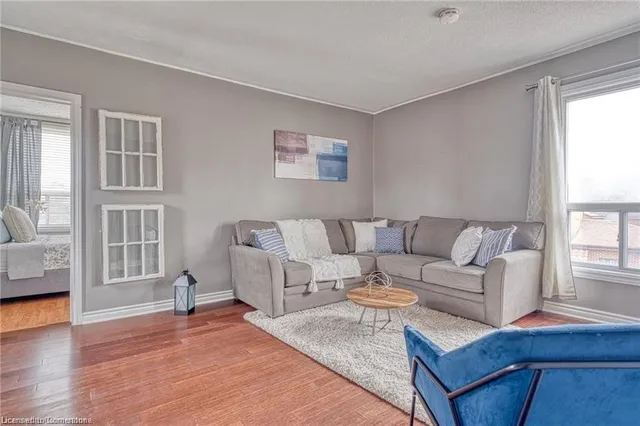 Additional image 26 of 43 Crooks St