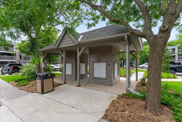 Additional image 29 of 2010 CLEAVER Ave Unit 211