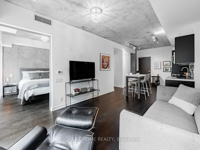 Additional image 9 of 11 Charlotte St Unit 404