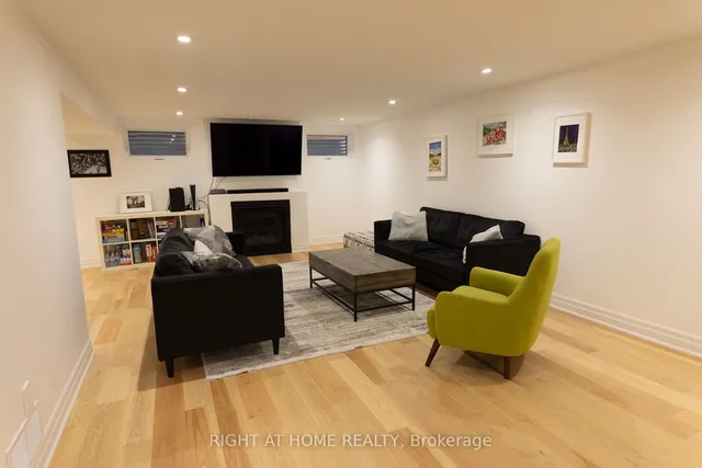 Additional image 31 of 22 Silverthorne Bush Dr