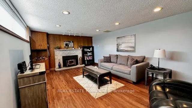 Additional image 18 of 12 Kenewen Crt