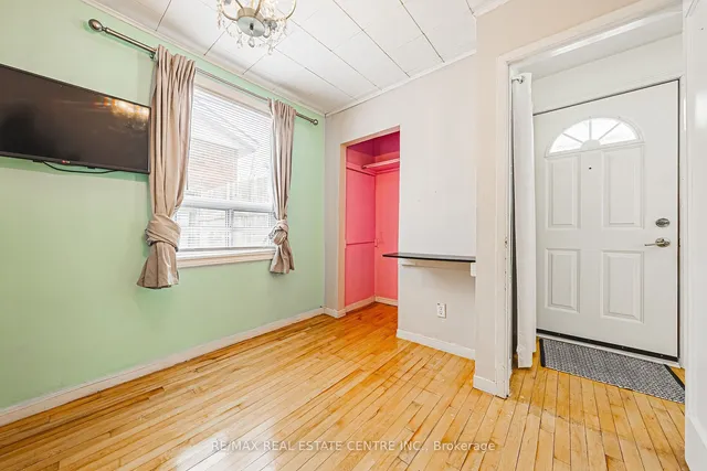 Additional image 23 of 249 East 43rd St