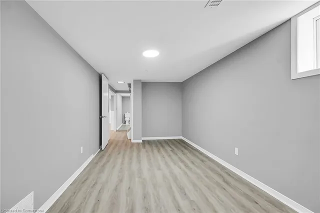 Additional image 36 of 125 Erin Ave