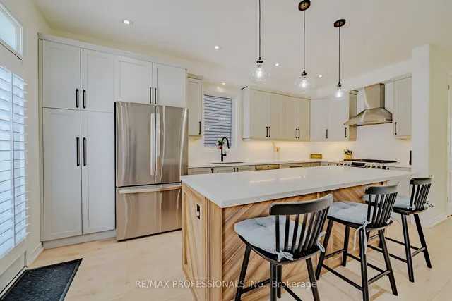 Additional image 15 of 297 Fellowes Cres