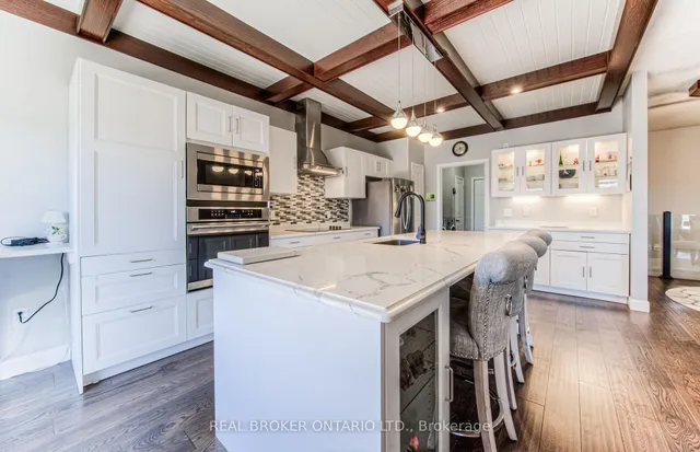 Additional image 35 of 900 Doon Village Rd Unit 4