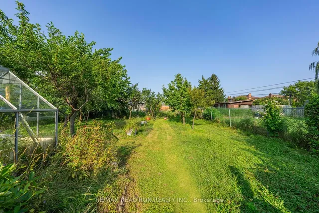 Additional image 14 of 209 Faywood Blvd