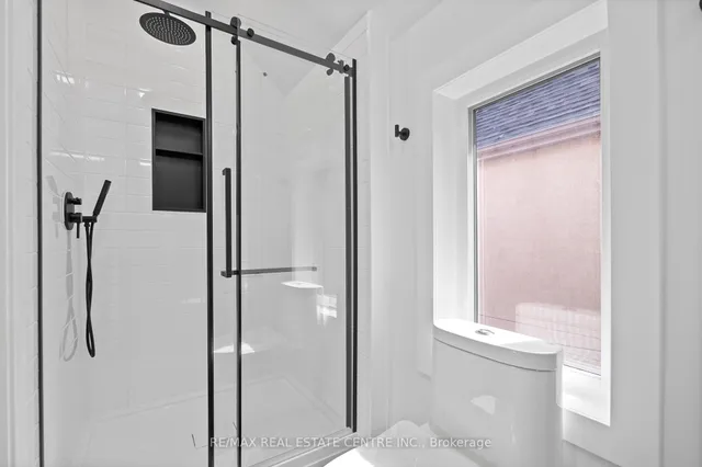 Additional image 28 of 589 St Clarens Ave