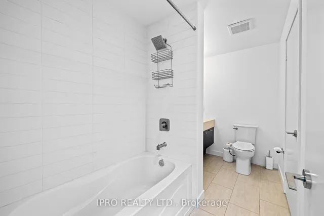 Additional image 19 of 21 Nelson St Unit 732