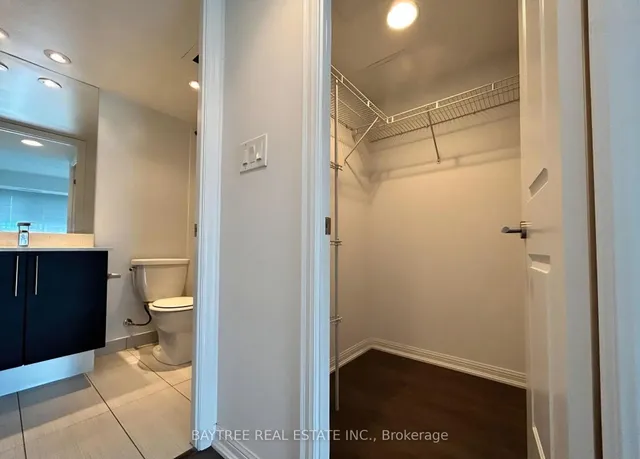 Additional image 3 of 400 Adelaide St Unit 1109