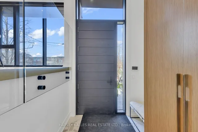 Additional image 4 of 245 Brookdale Ave