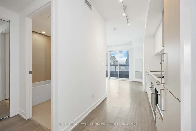 Additional image 10 of 19 Western Battery Rd Unit 917