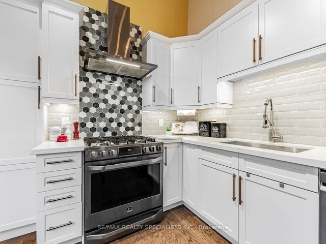 Additional image 10 of 29 Moutray St