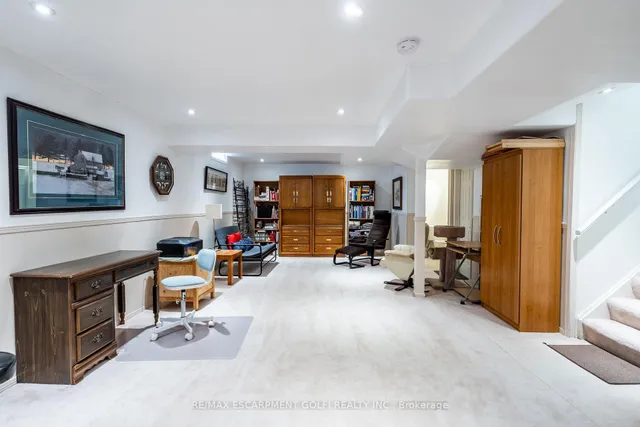 Additional image 32 of 22 BRIDGEPORT Cres